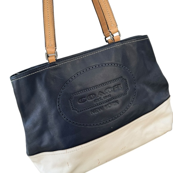 Coach navy blue embossed leather shoulder bag purse - Picture 11 of 11